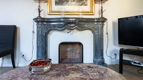 Plum Guide - The Elders image 30